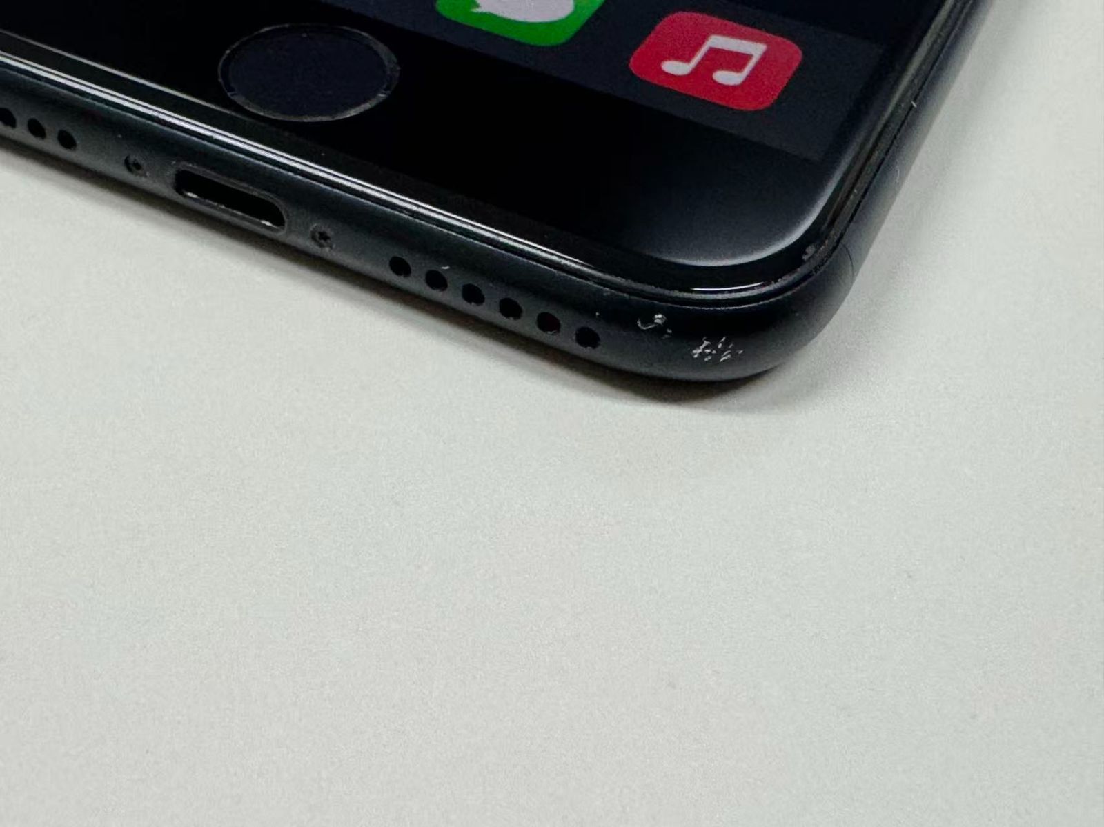 電池83% SIMフリー iPhone SE(第3世代) 64GB ミットナイト - メルカリ