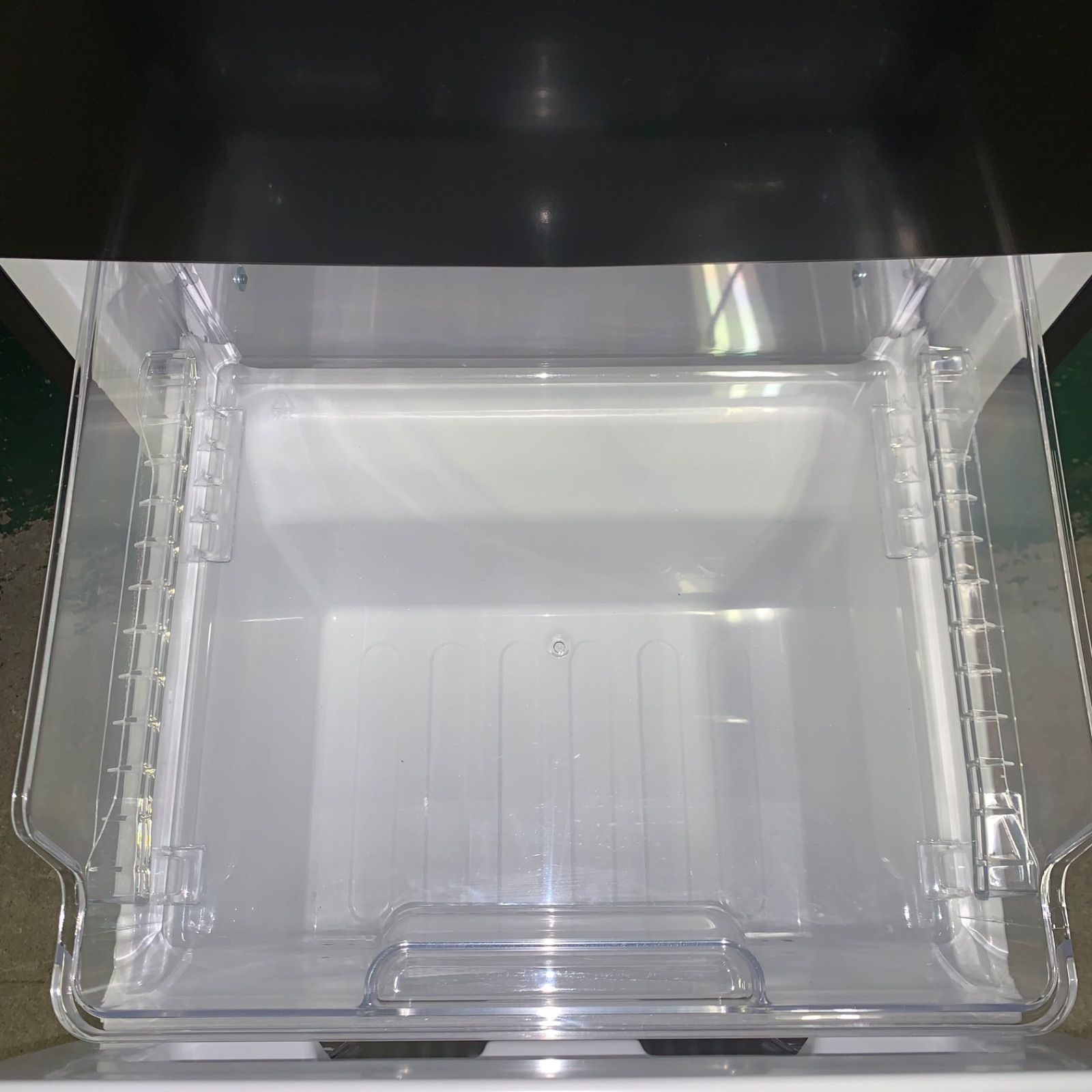 11r72. 美品 SHARP シャープ 152L 2ドア 冷凍冷蔵庫 SJ-15E3-B