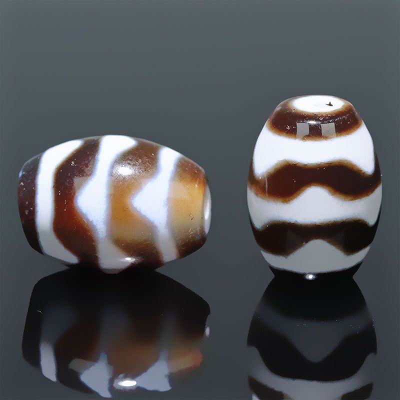 Z69-4〕【 天珠】約18x13mm 四線虎牙天珠 守り 開運 風水 【ランダム