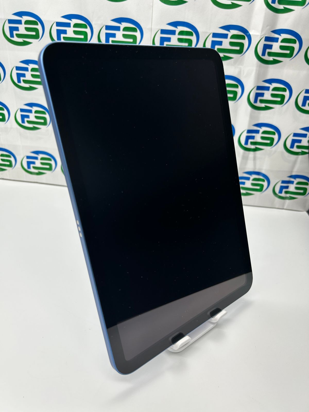 iPad 第10世代 Wi-Fi 64GB ブルー MPQ13ZP/A A2696 訳アリ - メルカリ