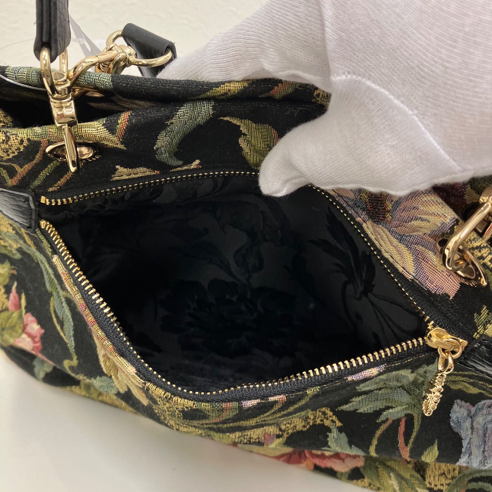 ●シンクビー ヘリンボーンズ ブラックナイト 花飾り ジャガー織 ハンドバッグ ○シンクビー ヘリンボーンズ ブラックナイト 花飾り ジャガー織