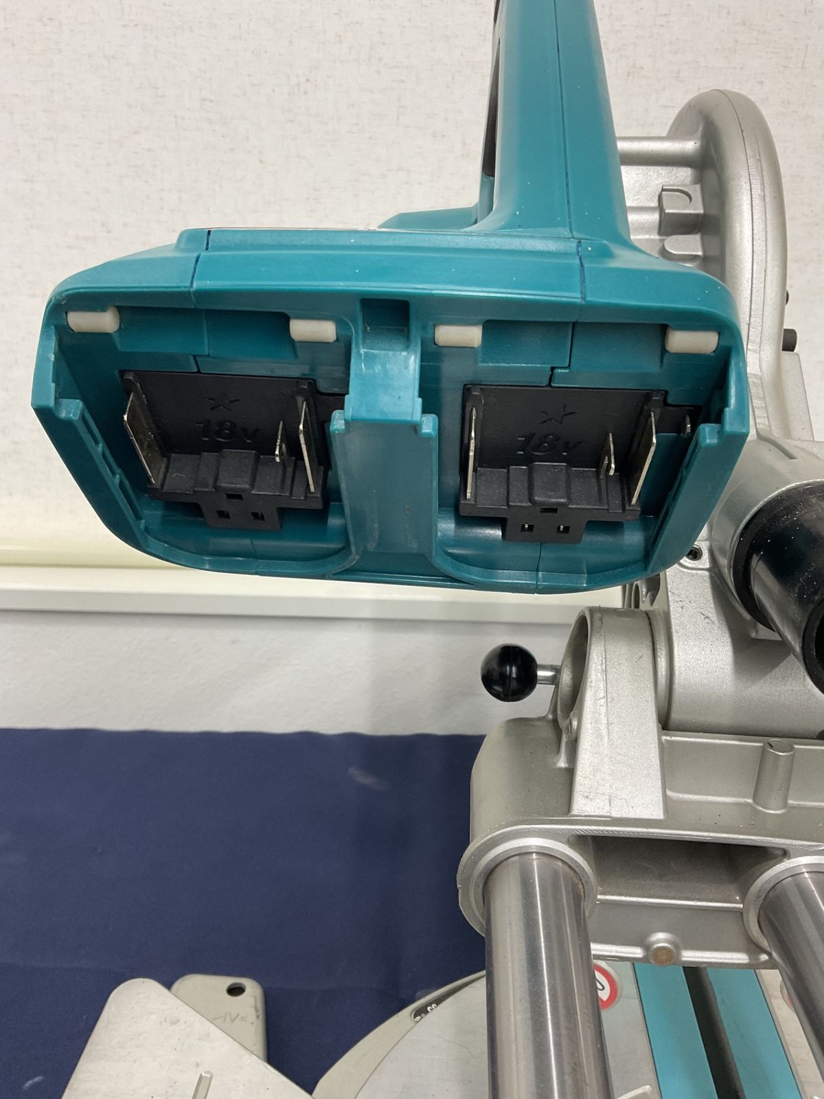 コードレススライドマルノコ