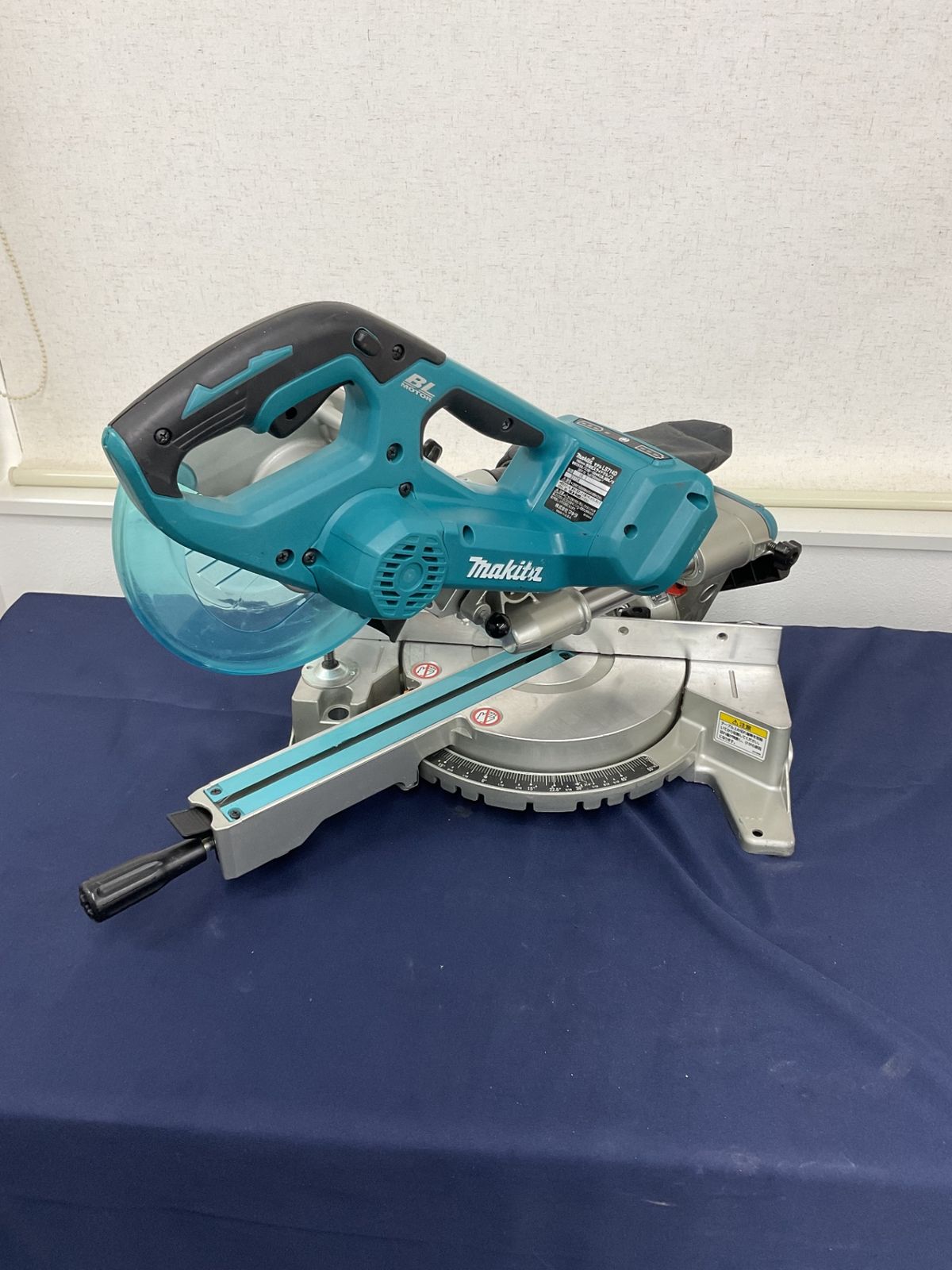 makita コードレススライドマルノコ