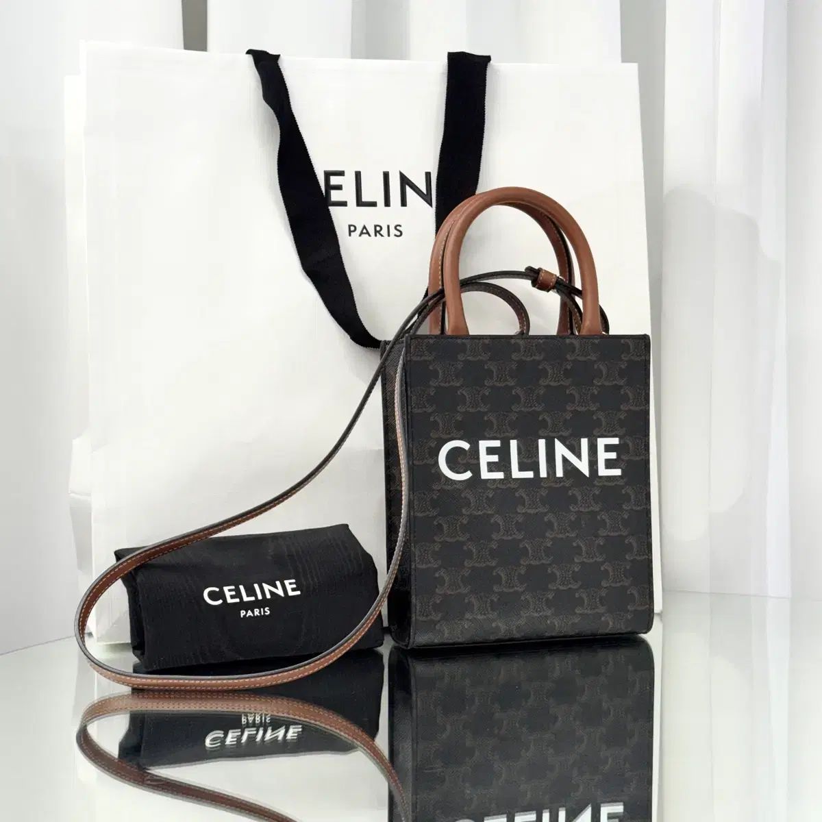 級 セリーヌ トリオンフ ミニカバ バッグ