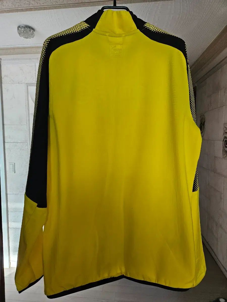 プーマ BVB ボルシア・ドルトムント トラック 上下(起毛)セットアップ