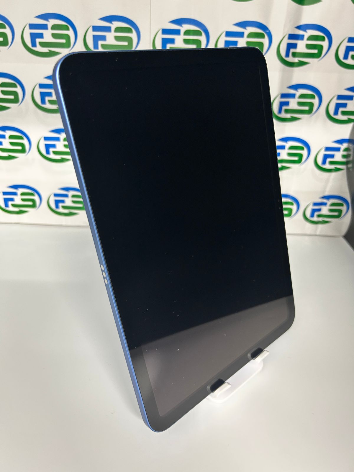 iPad 第10世代 Wi-Fi 64GB ブルー MPQ13ZP/A A2696 - メルカリ