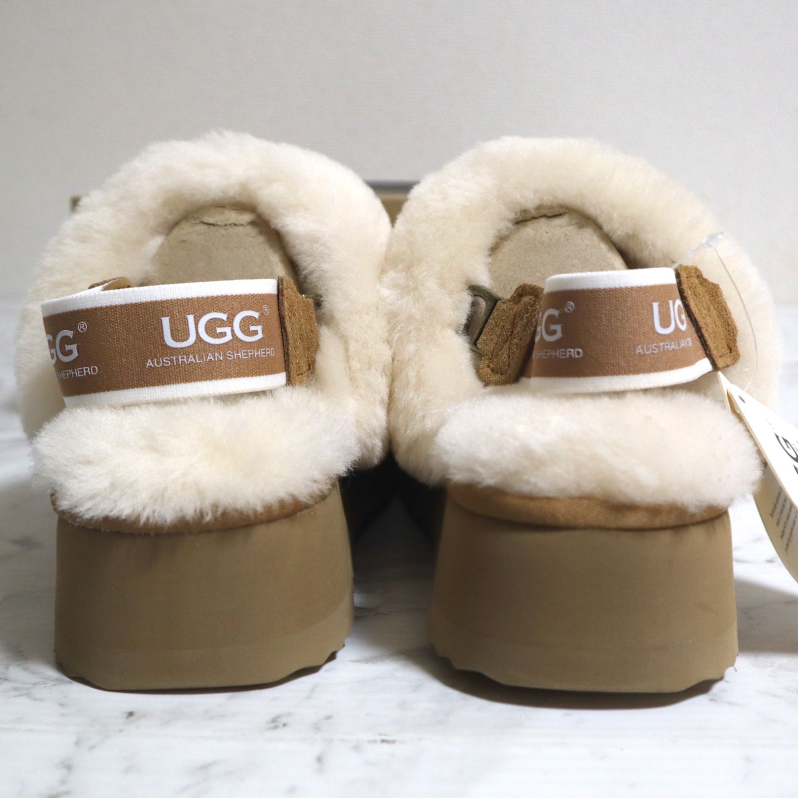 ムートンスリッパ