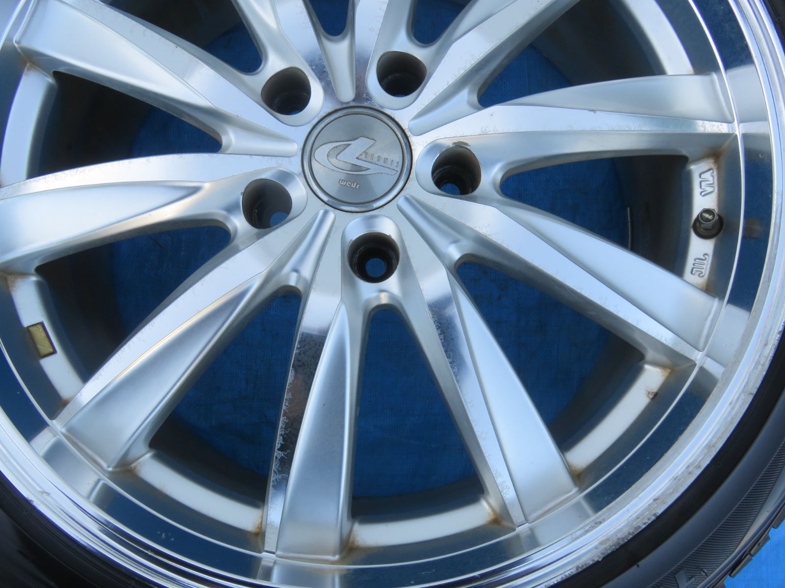 3 ホイールタイヤ