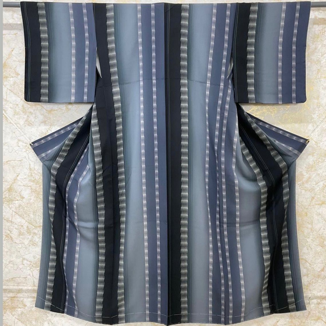 one◆kimonoarisa◆厳選◆♥同然◆センスの良い小紋◆広衿◆正絹◆仕付け糸付き◆裄長◆ロング◆裄68肩丈163.5