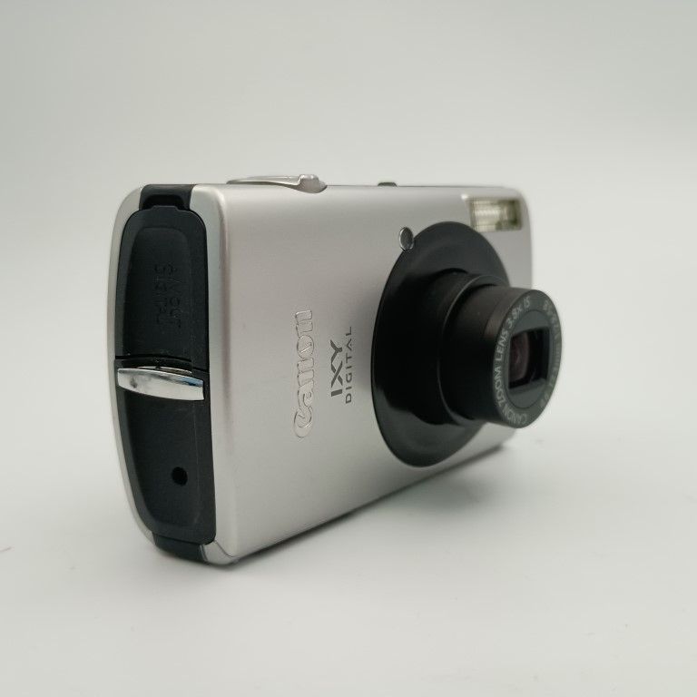 W*s様 Canon IXY Digital 910 IS コンデジ　シルバー キヤノン イクシ IXY DIGITAL 910 IS（シルバー） コンパクトデジタル