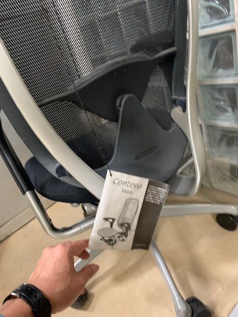 オカムラ コンテッサチェア