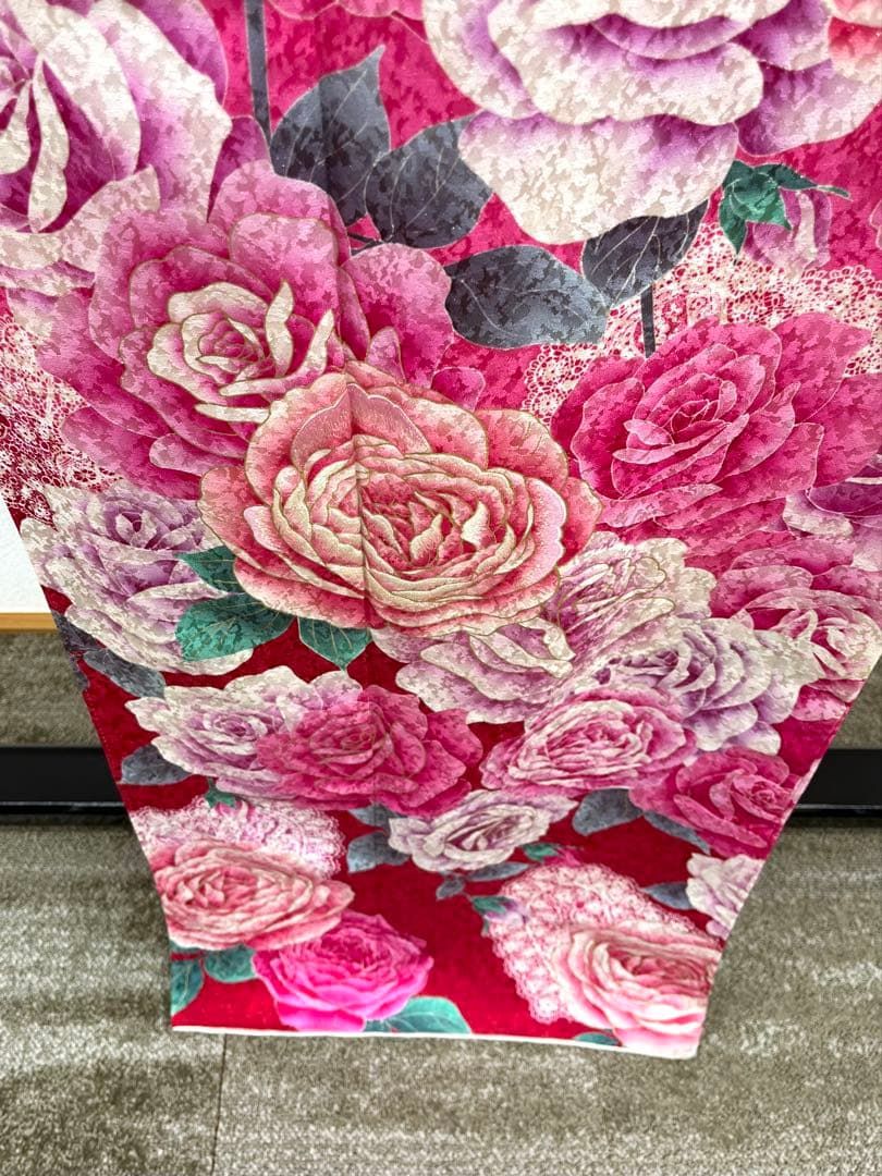 振袖 銀通し 刺繍 金彩 薔薇 紋意匠 身丈159cm 撥水加工済 MO3184 
