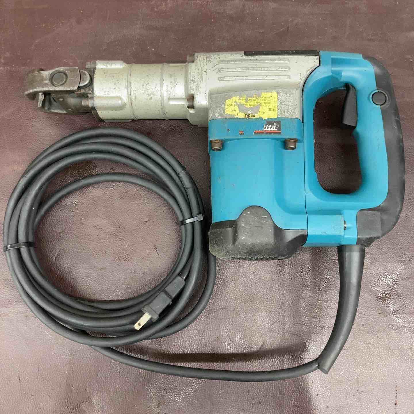 品 マキタ makita 電動ハンマ HM 0830 17 mm
