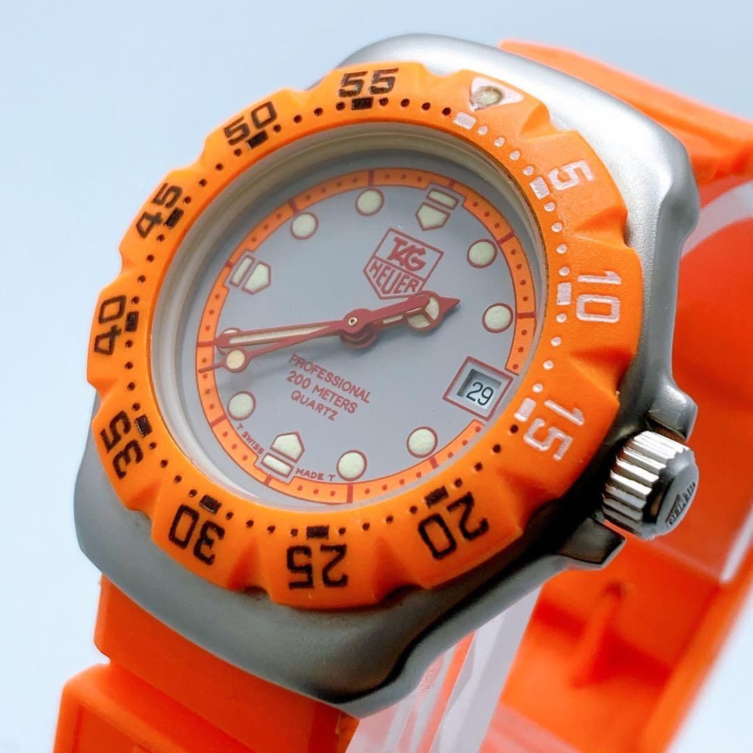 585 タグホイヤー 373.508 フォーミュラ1 200 腕時計 レアカラー