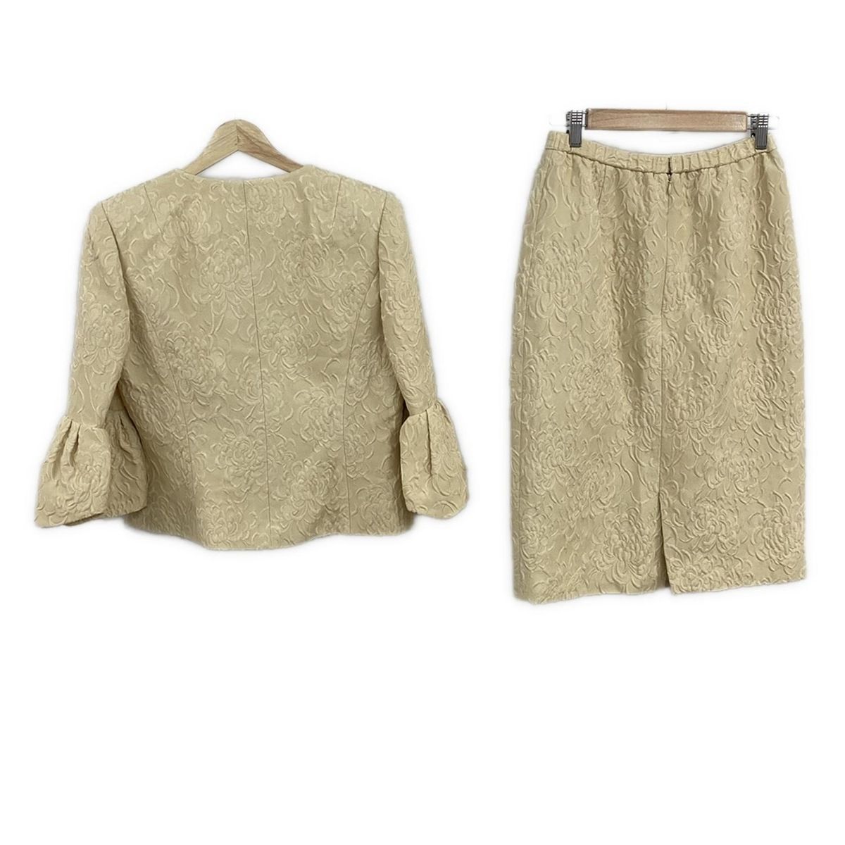 JUN ASHIDA ジュンアシダ スカートスーツ レディース - ベージュ