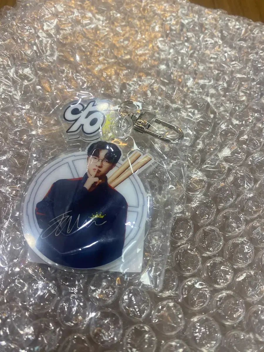 T1 Faker ユニフォームキーホルダー 2024 T1 Faker ユニフォーム