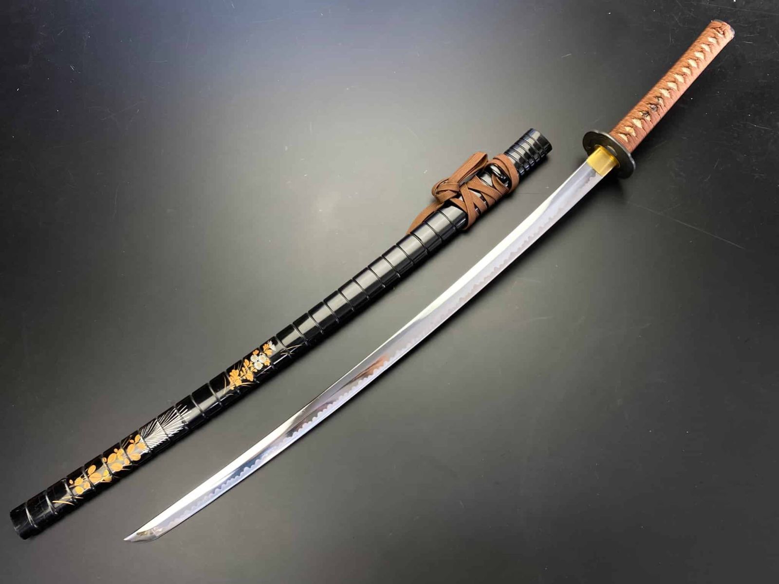 アウトレット品 模造刀 菊花松ノ木 本鮫