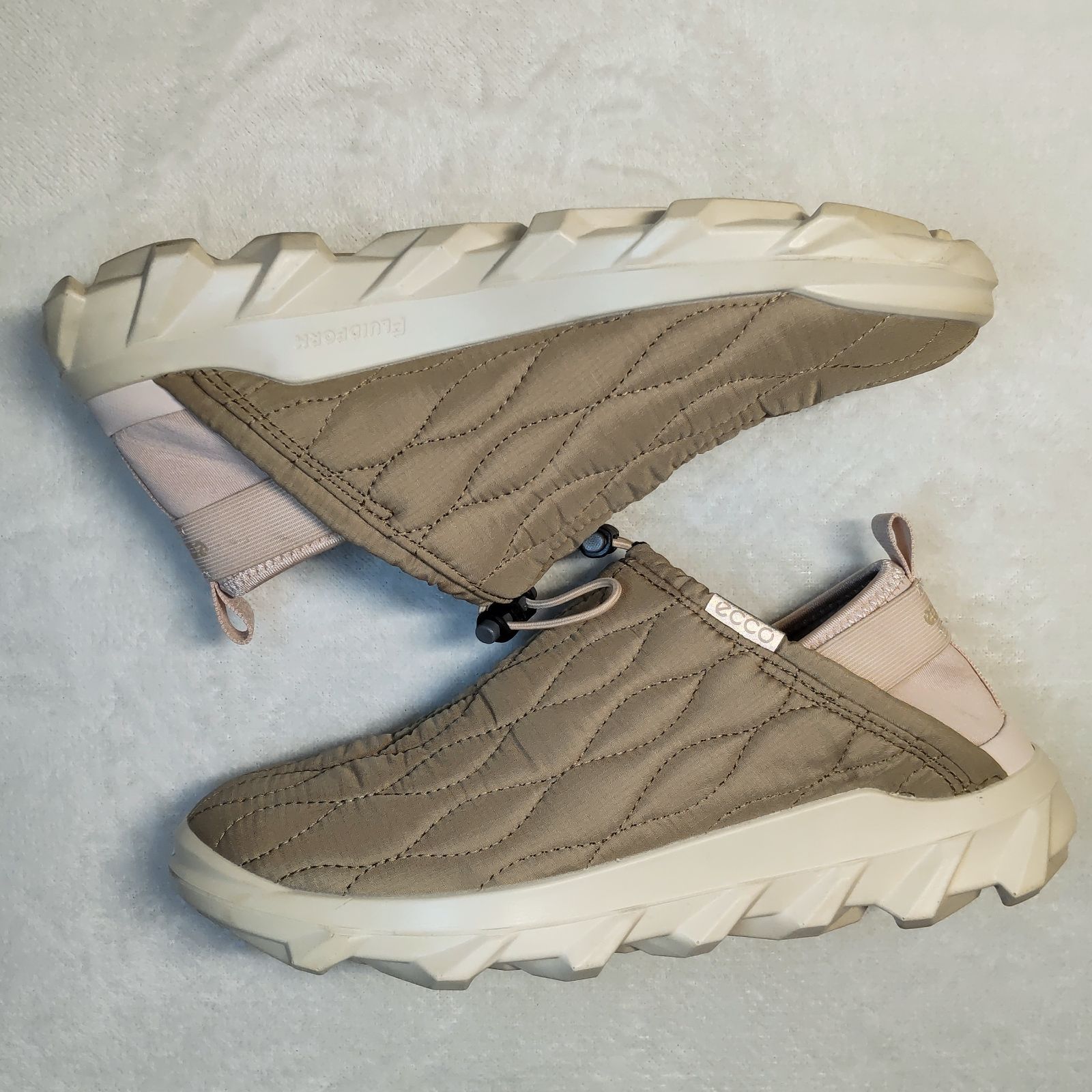 良品】ecco/エコー/スニーカー/ベージュ/ピンク/約22.5cm - メルカリ