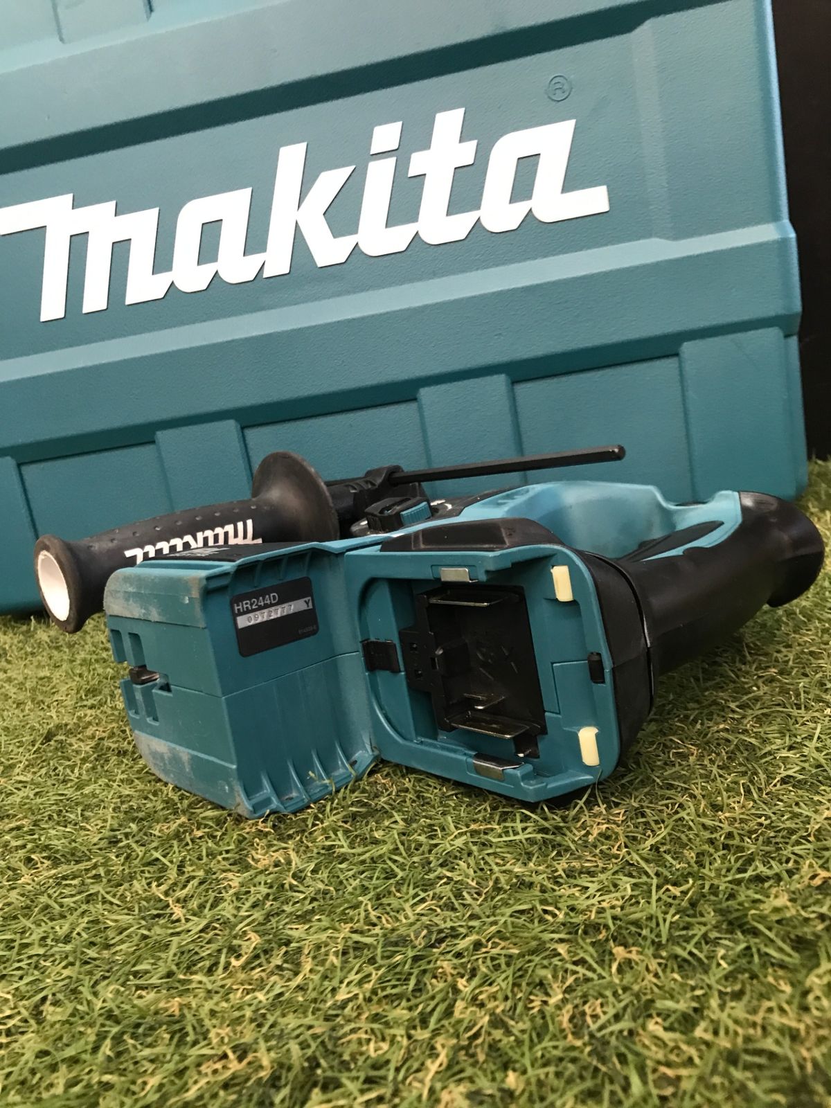  品 0906 makita マキタ 24㎜18 v充電式ハンマドリル 青 本体のみ 電動ハンマードリル ドリル ドライバー レンチ