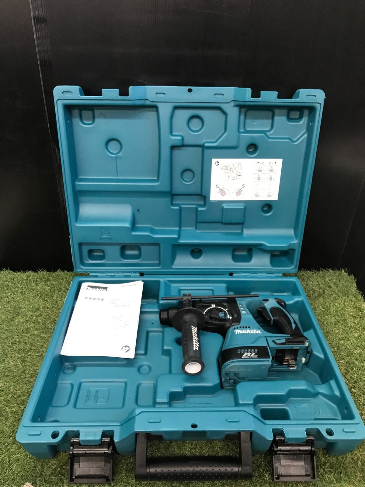 品 0906 makita マキタ 24㎜18 v充電式ハンマドリル 青 本体のみ