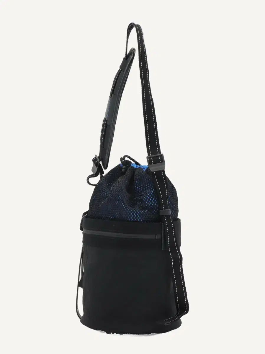 ボッテガ ヴェネタ ナイロン バケットバッグ