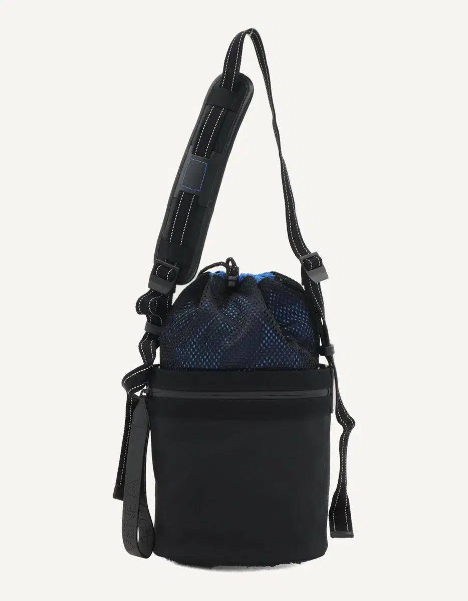 ボッテガ ヴェネタ ナイロン バケットバッグ