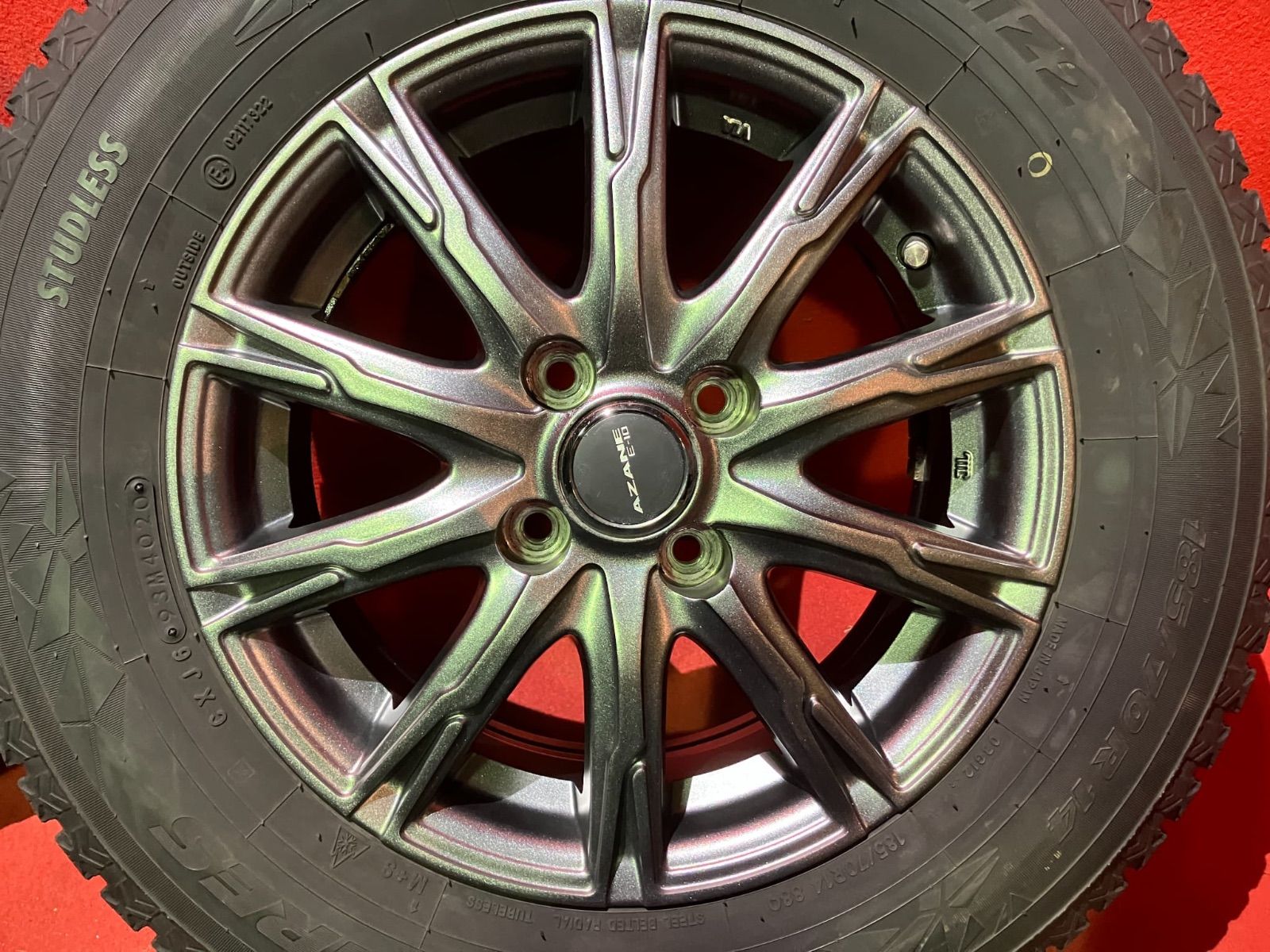 スタッドレスタイヤホイールセット 185 70 R 14 TOYO GIZ 2 x 5 42 100 4 H 社外 AZANE E 10 4本SET