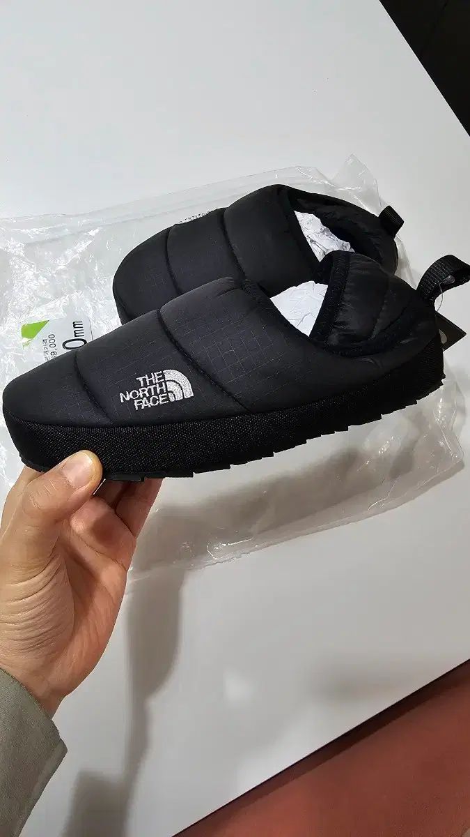 ザノースフェイス ミュール スリッポン ブラック ダウン シューズ ns 96 q 56 s 190 mm