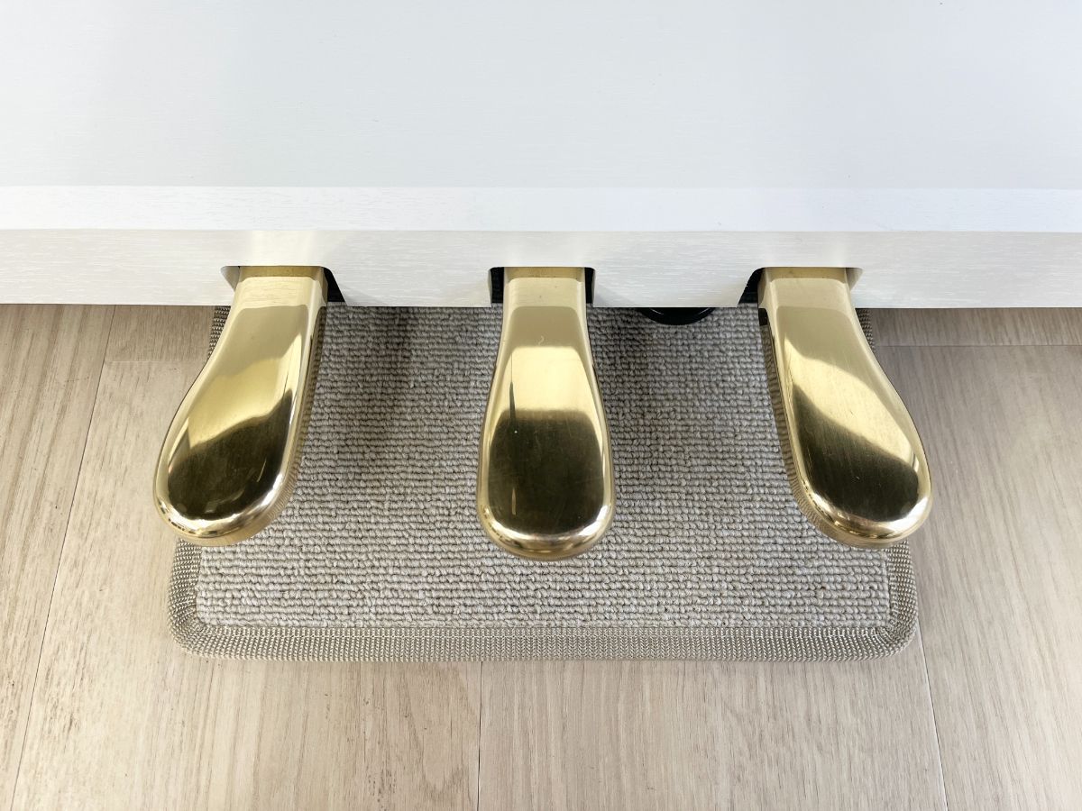  メンテナンス＆クリーニング済み ローランド RP 701 WH ホワイト 製 電子ピアノ 88鍵盤 Roland Home Piano 千葉 東京 神奈川 埼玉 愛知 電 の配送設置込 キーボード 電子ピアノ ピアノ