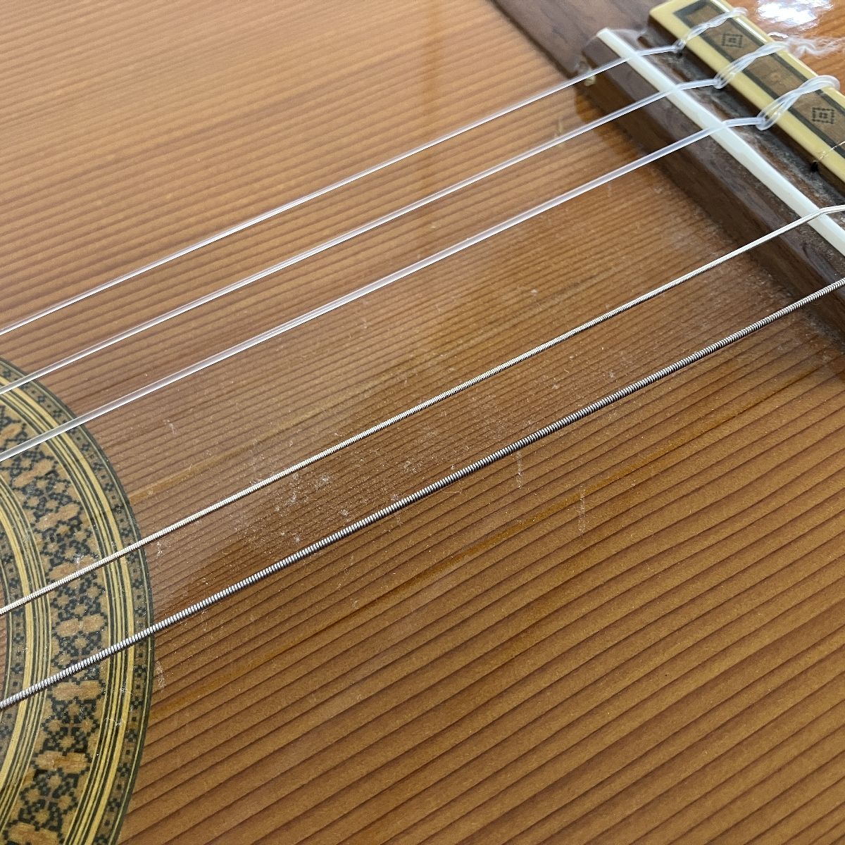 C クラシックギター