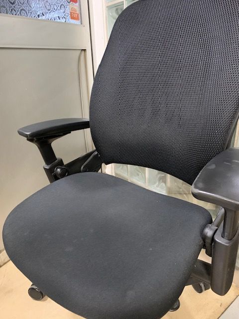 Steelcase デスクチェア