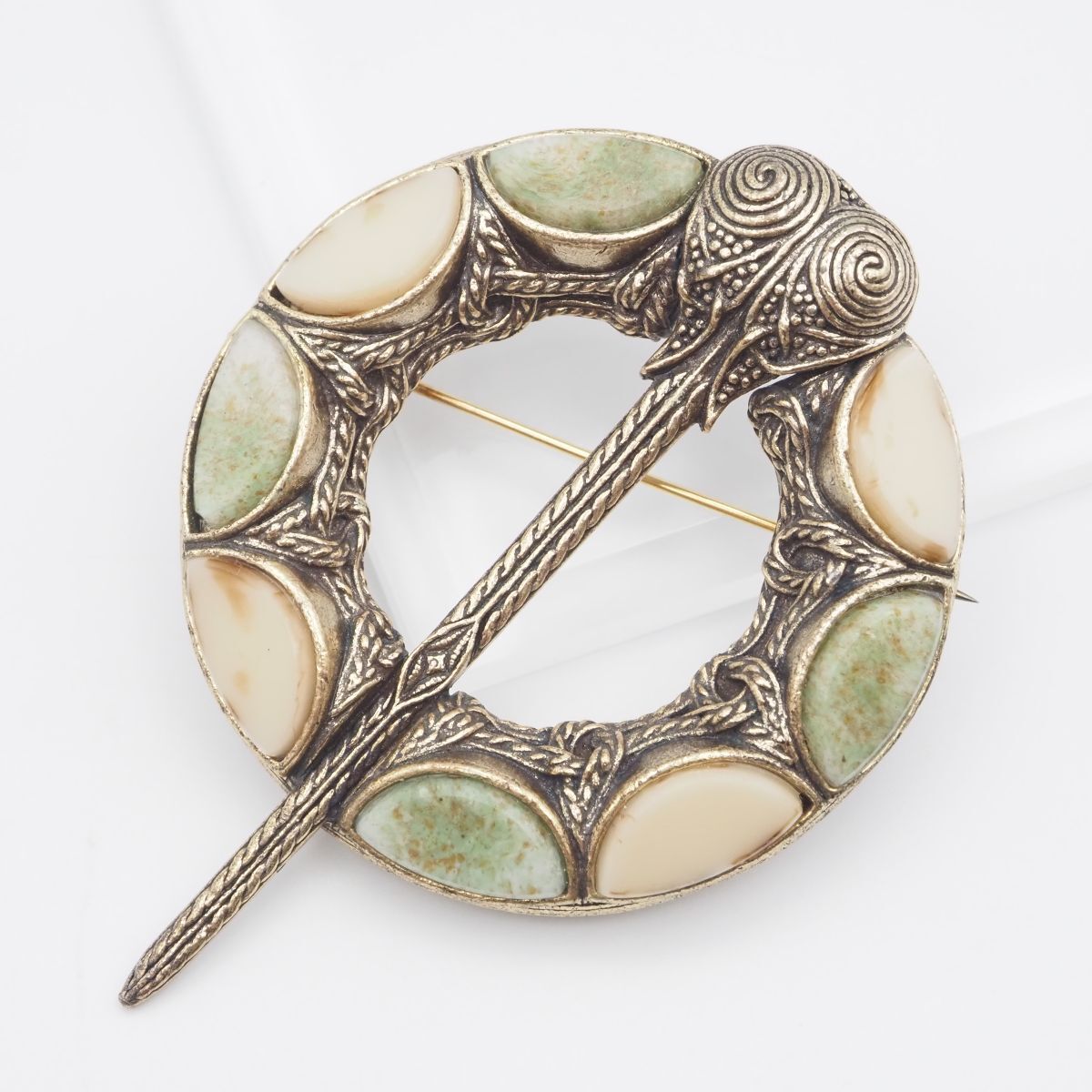 J531 イギリス ヴィンテージ MIRACLE ミラクル BRITAIN刻印 ブローチ