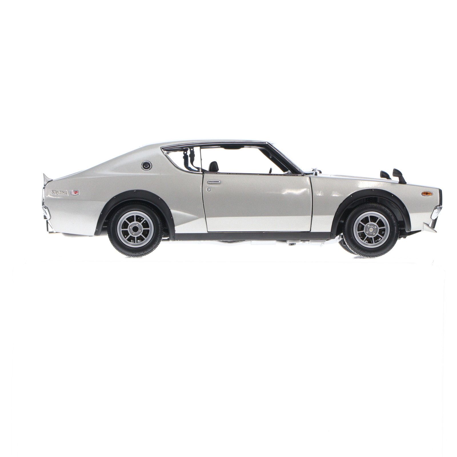  1 18 Nissan Skyline スカイライン 2000 GT-R KPGC 110 1972 StreetSports シルバー 完成品 ミニカー K 08254 S 京商 その他 おもちゃ