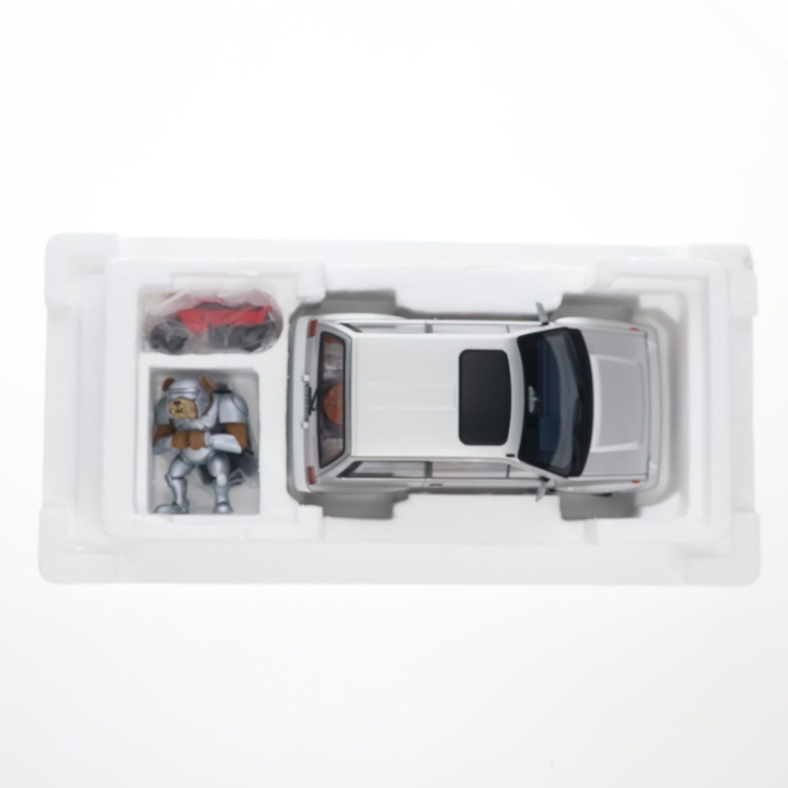 メタリックシルバー