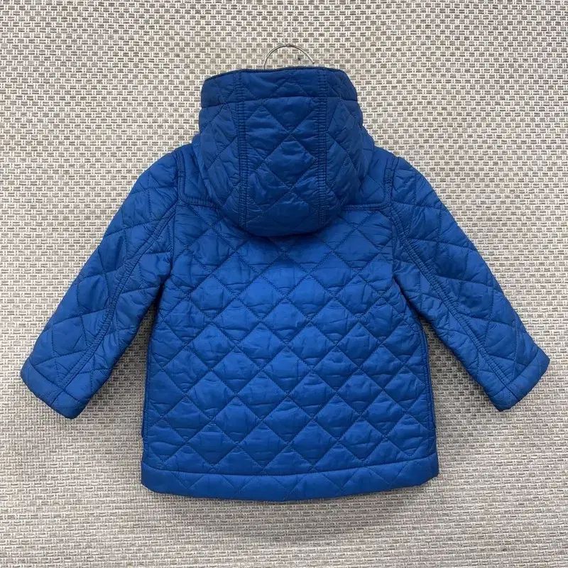 バーバリー キッズ トグルボタン 軽量 ダウン アウター 9 M B 00175