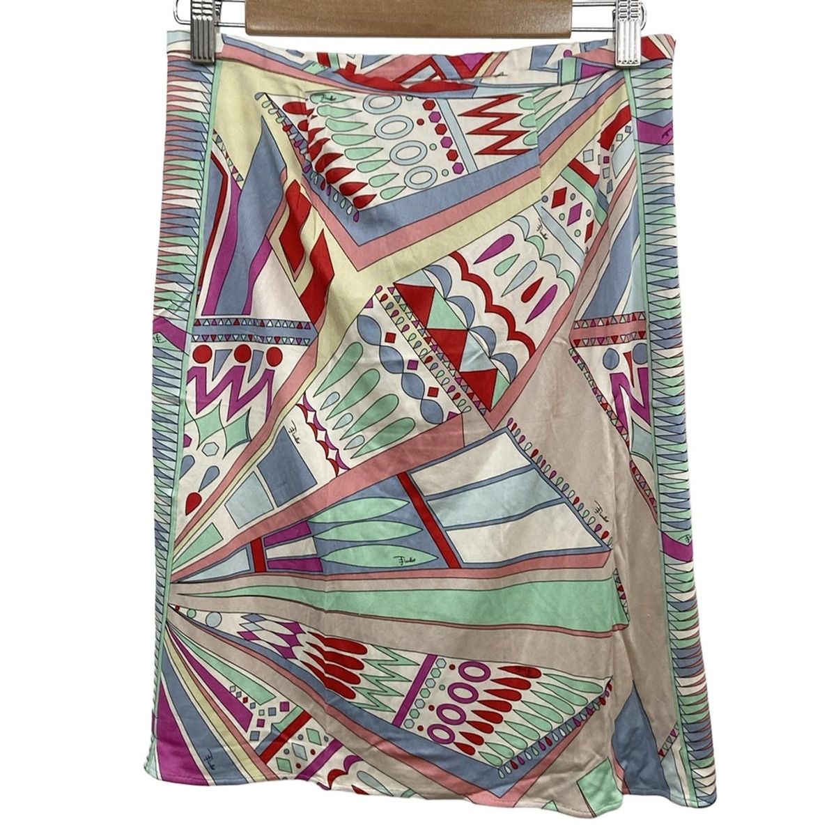 EMILIO PUCCI エミリオプッチ スカート ミニスカート 38サイズ EMILIO PUCCI(PUCCI)(エミリオプッチ) スカート サイズ42 M レディース
