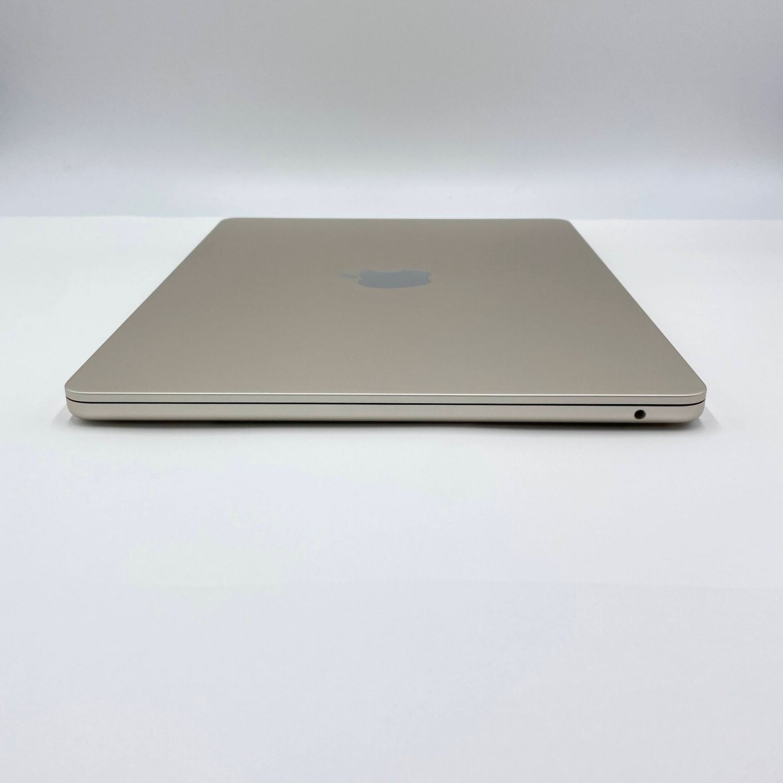 美品 新品同様 Apple MacBook Air 13インチ M4 2025 MW0Y3J/A 16GB SSD