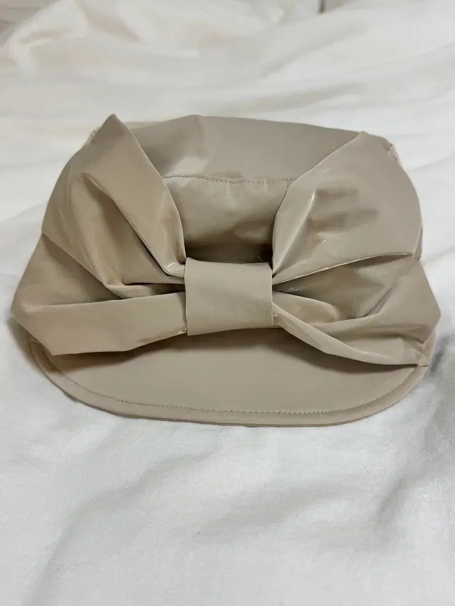 AWESOME NEEDS) ベルボーイ キャップ リボン ベージュ - メルカリ