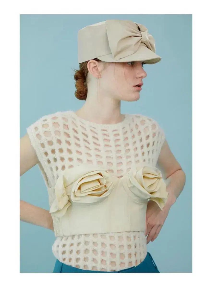 AWESOME NEEDS) ベルボーイ キャップ リボン ベージュ - メルカリ