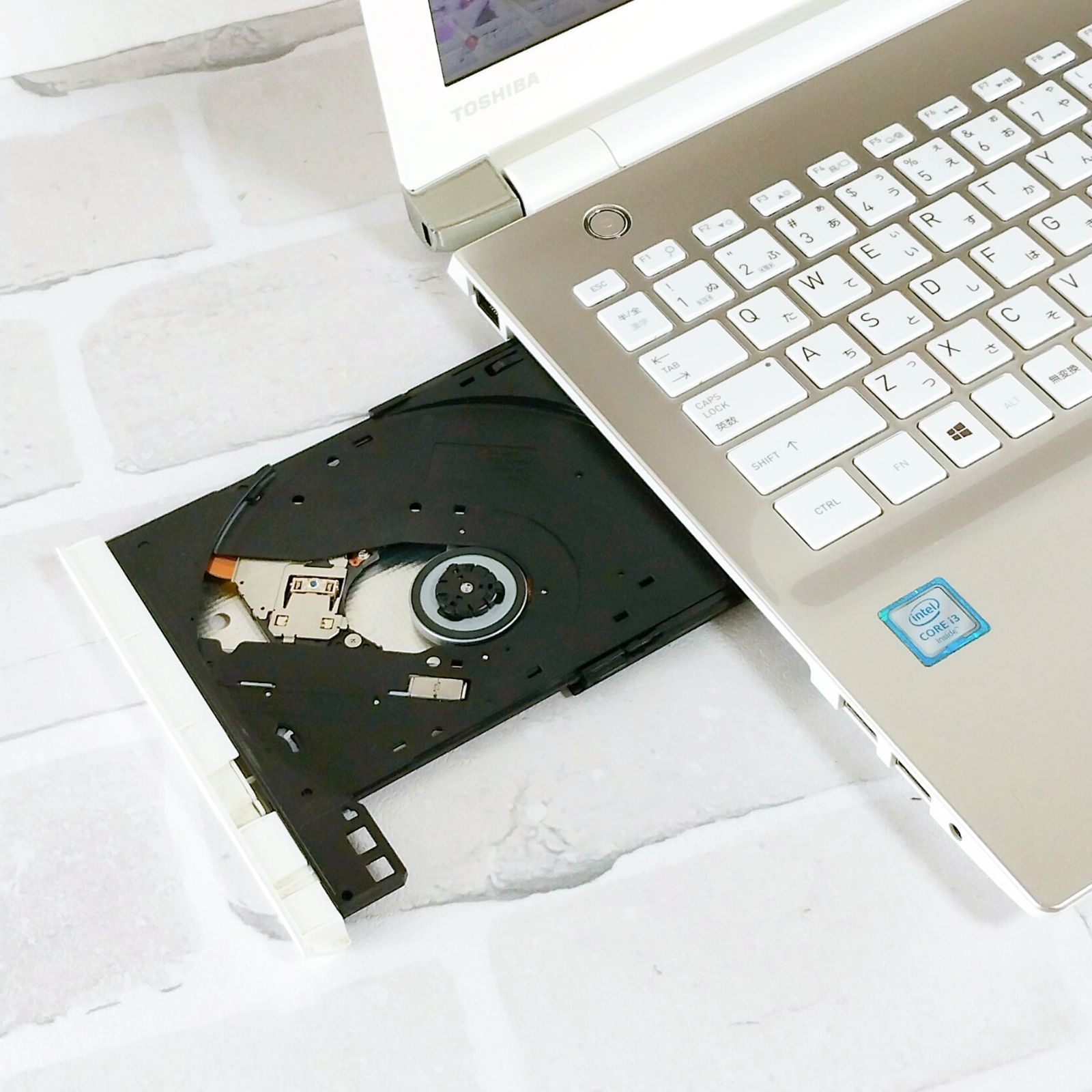 すぐに使える薄型✨dynabook✨ノートパソコン　カメラ付き　初心者さんに ノートPC すぐ使える！初心者おすすめ♪DynaBook 薄型ノートパソコン
