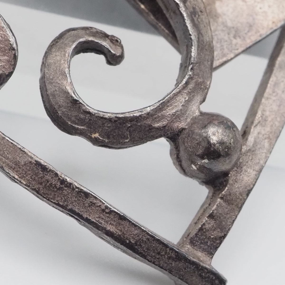 Delphine Nardin Paris デルフィーヌ・ナルダン　2点 J561 DELPHINE NARDIN PARIS デルフィーヌ ナルダン ブローチ レッド