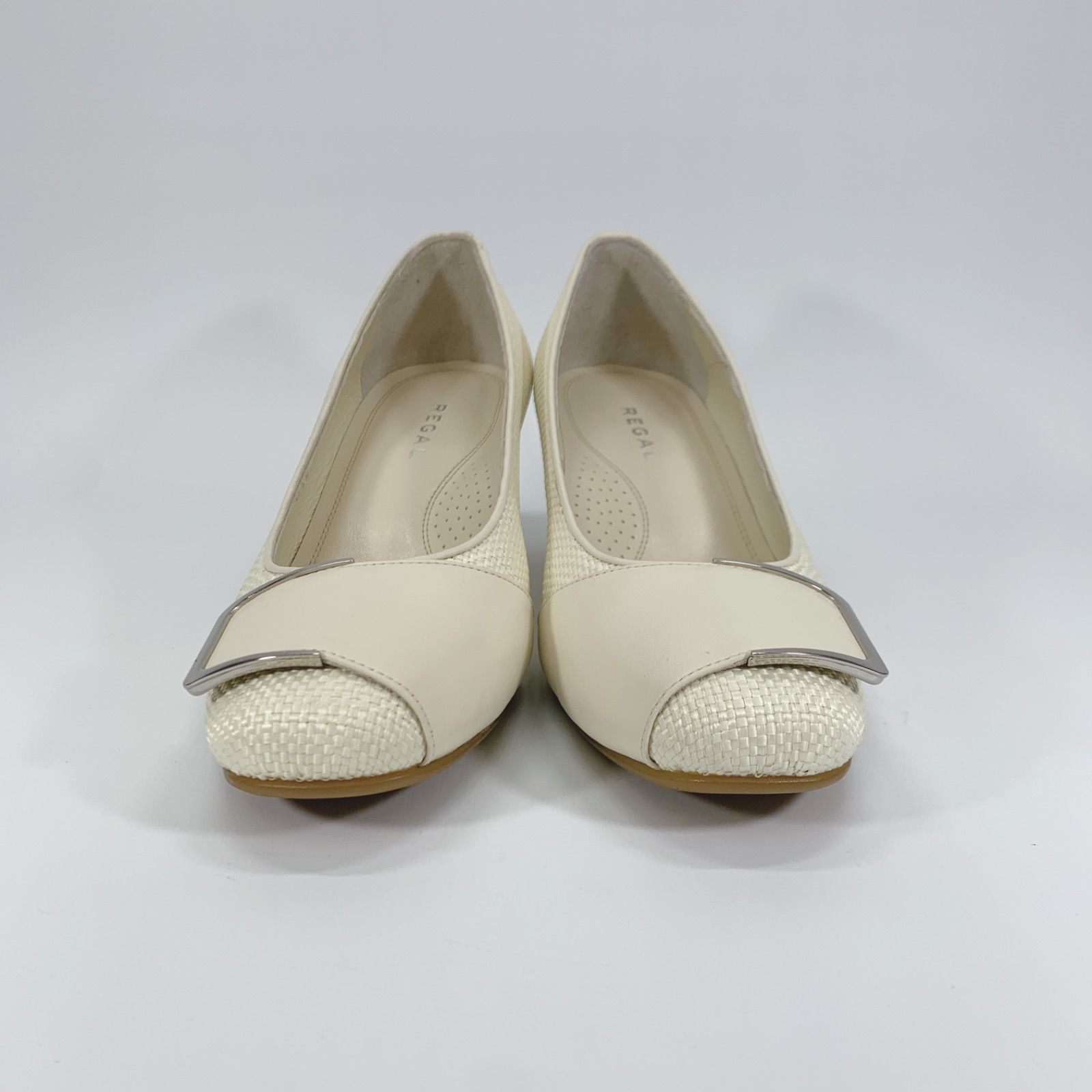 ◯ REGAL リーガル パンプス バックル アイボリー 23