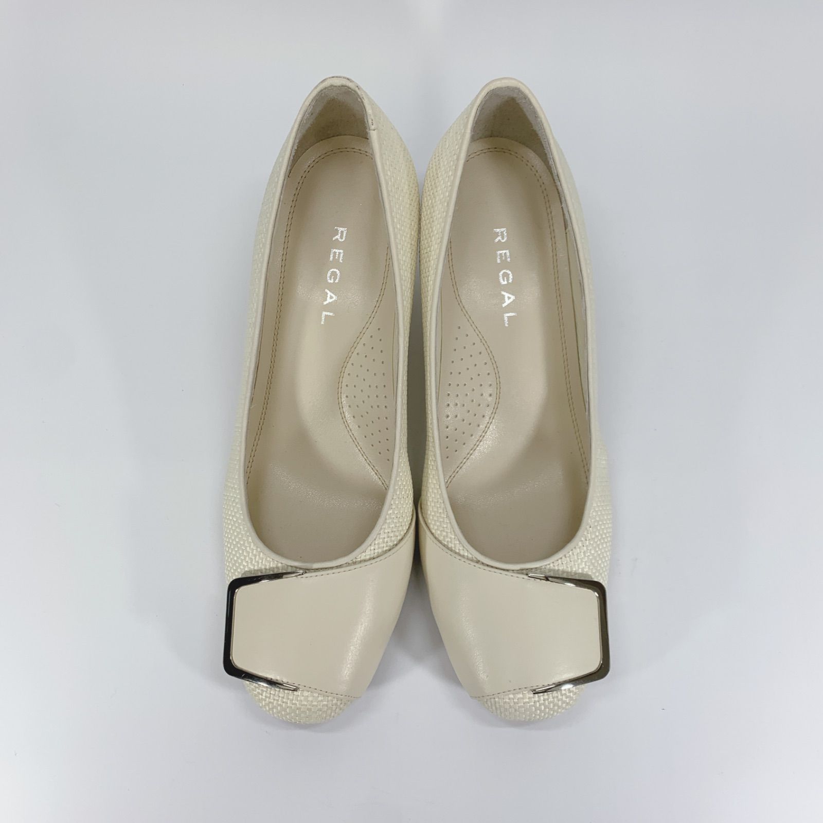 未使用に近い◯ REGAL リーガル パンプス バックル アイボリー 23 