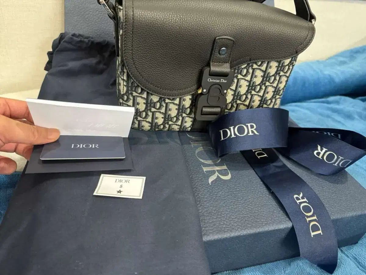 ディオール スモール ストラップ サドルバッグ