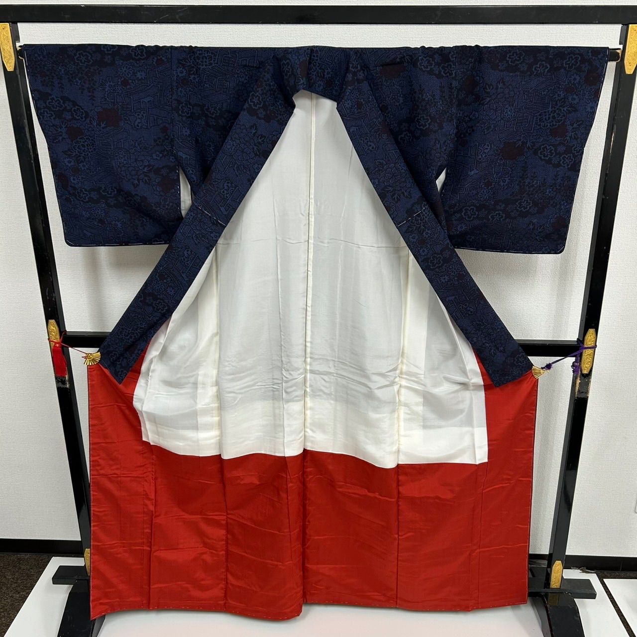 本真綿結城紬 裄66 素敵な絣柄 証紙付き 正絹 着物 MK-1660 - メルカリ