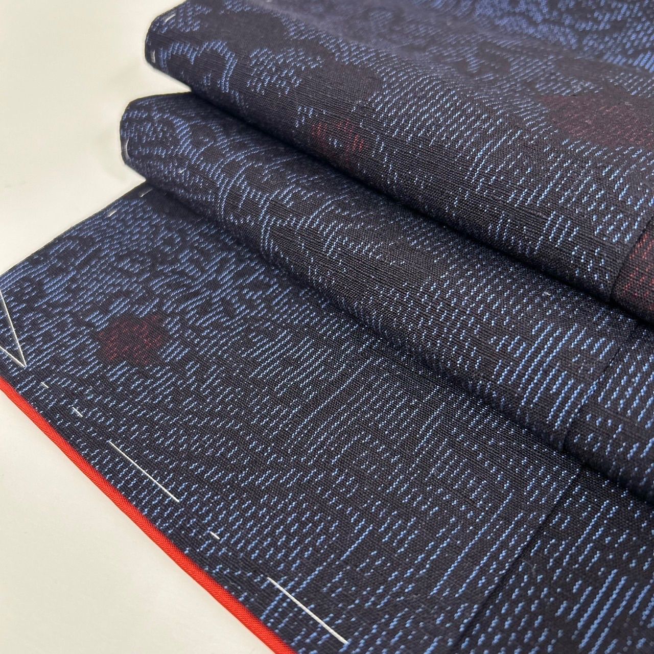 本真綿結城紬 裄66 素敵な絣柄 証紙付き 正絹 着物 MK-1660 - メルカリ