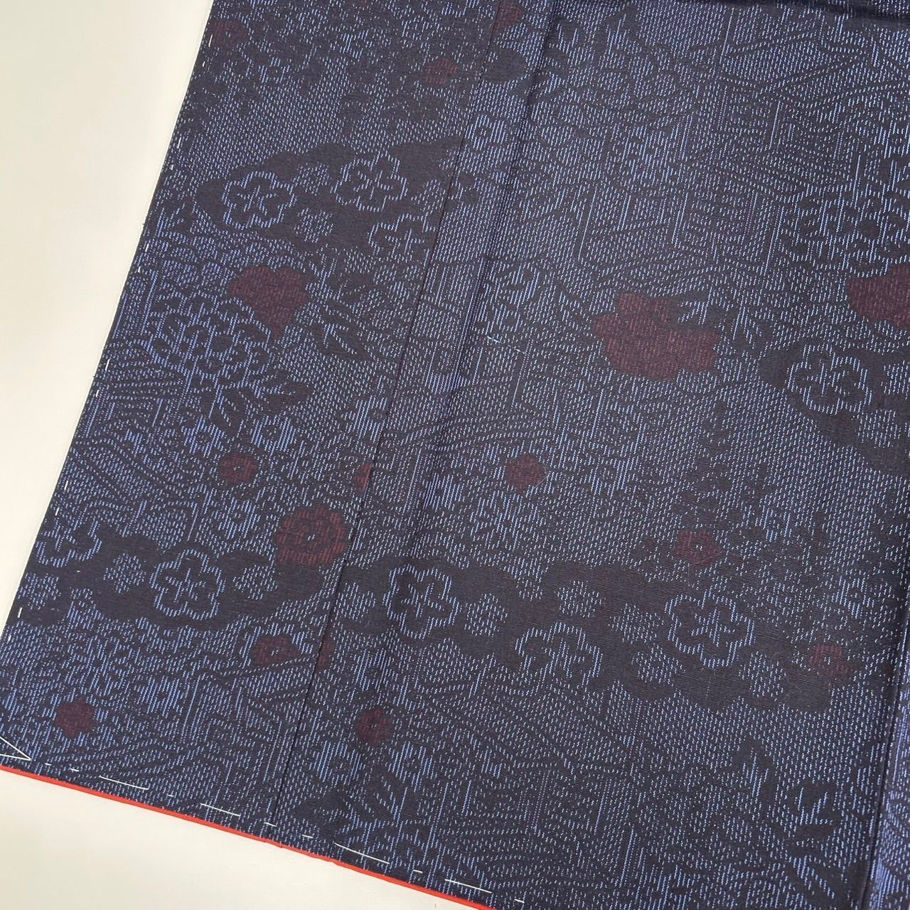 本真綿結城紬 裄66 素敵な絣柄 証紙付き 正絹 着物 MK-1660 - メルカリ