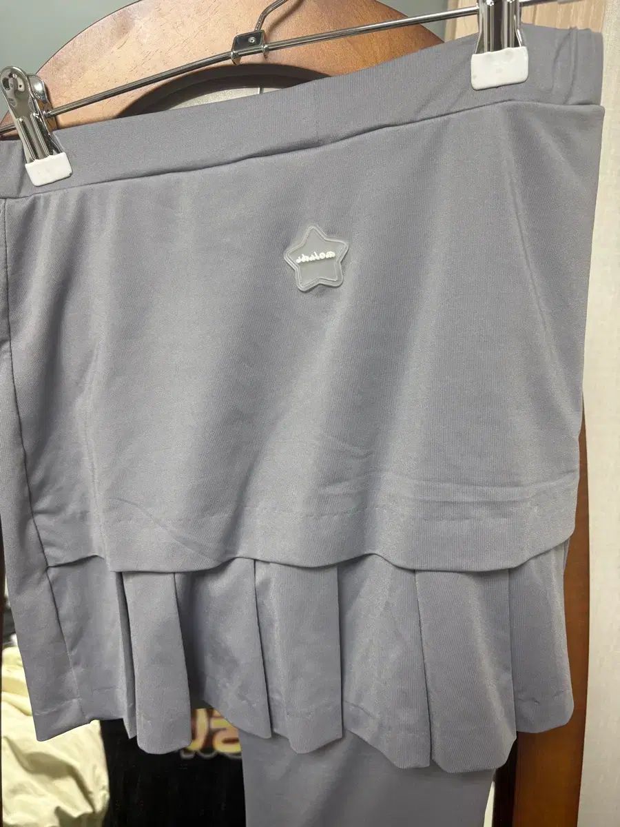 アイスクリームパンツ