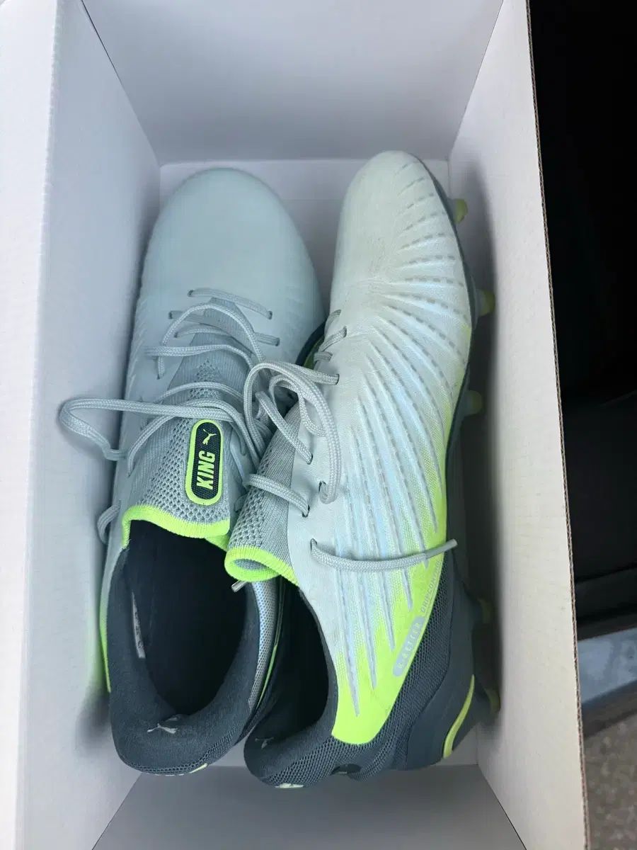 プーマキングULTIMATE FG エリート最