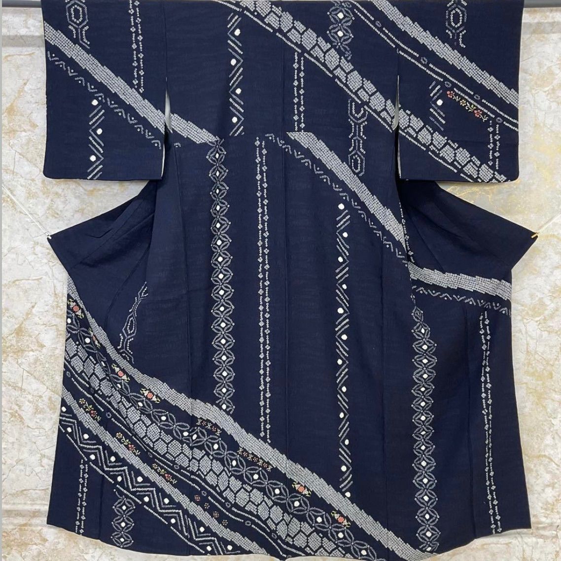 kimono one kimonoarisa 厳選 素敵な附下訪問着 絞り刺繍仕上げ 袷 広衿 絞り 裄64肩丈159.5